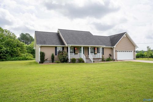 99 Craten Dr, Rainsville, AL, 35986-7407 | Card Image