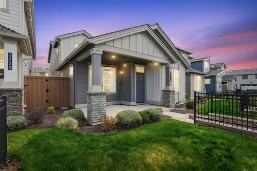3734 Ne Petrosa Ave, Bend, OR, 97701-3995 | Card Image