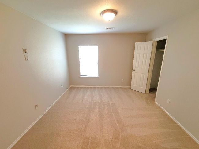 1907 Meadow Edge Ln, House other with 3 bedrooms, 2 bathrooms and 2 parking in Spring TX | Image 21
