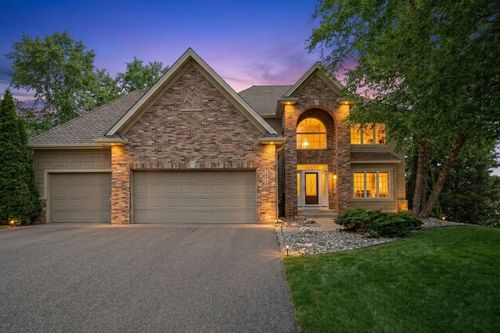 18426 Magenta Bay, Eden Prairie, MN, 55347-1051 | Card Image