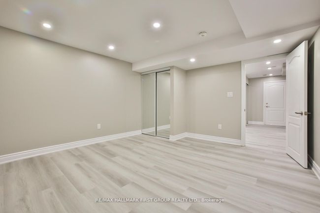 LOWER - 12 Feeder St, House other with 2 bedrooms, 1 bathrooms and 1 parking in Brampton ON | Image 10