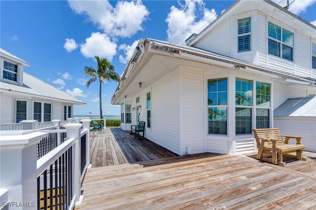 504 Useppa Island, House attached with 3 bedrooms, 2 bathrooms and null parking in Useppa Island FL | Image 9