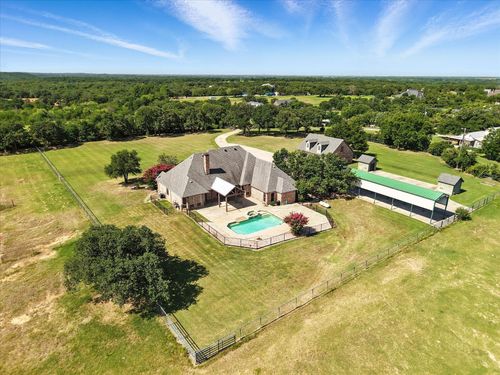 12886 Saint John Rd, Pilot Point, TX, 76258-7404 | Card Image