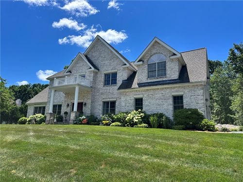 13 W Butterfly Way, Lincoln, RI, 02865-3932 | Card Image