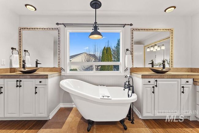 1472 N Watson Ave, House other with 4 bedrooms, 3 bathrooms and 3 parking in Eagle ID | Image 16