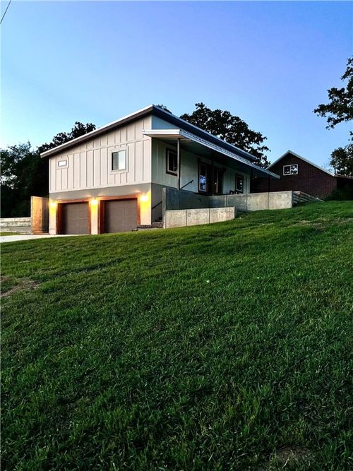 114 N Lakeview Drive Drive N, Hilltop Lakes, TX, 77871 | Card Image