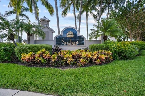 6569 Jog Estates Ln, Boynton Beach, FL, 33437-3900 | Card Image