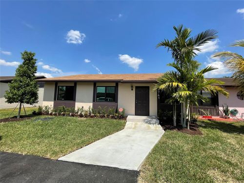 4741 Sw 135th Pl, Miami, FL, 33175-3851 | Card Image