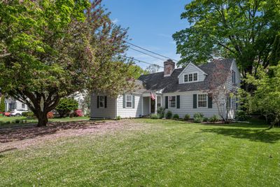 72 Alberta Street, House other with 3 bedrooms, 3 bathrooms and null parking in Fairfield CT | Image 3