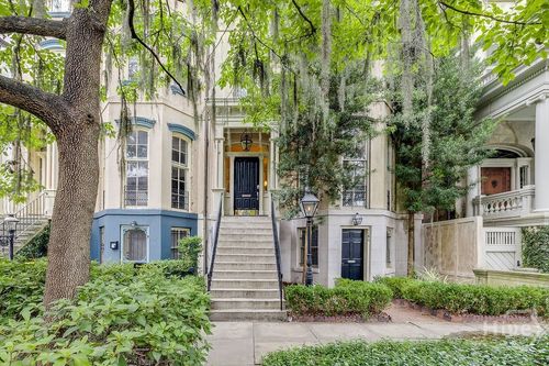 118 E Gaston St, Savannah, GA, 31401-5604 | Card Image