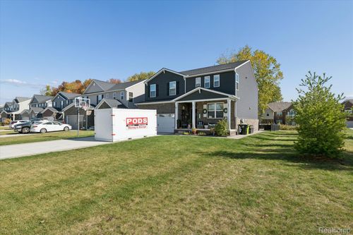 51300 Kirby Dr, Chesterfield, MI, 48047-3180 | Card Image