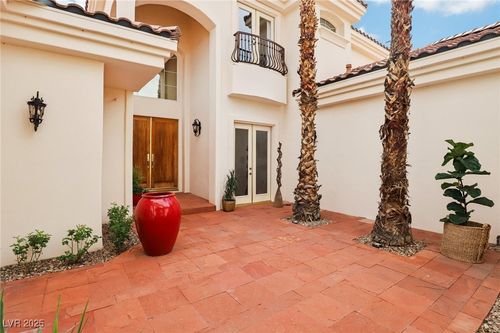 27 Avenida Fiori, Henderson, NV, 89011-2401 | Card Image