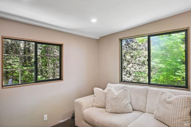 21713 Starrett Hill Dr, House other with 2 bedrooms, 2 bathrooms and 2 parking in Monte Rio CA | Image 24