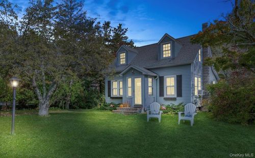 1385 Old Shipyard Ln, Southold, NY, 11971-1539 | Card Image