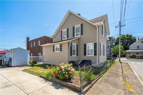 574 Central Ave, Pawtucket, RI, 02861-1956 | Card Image