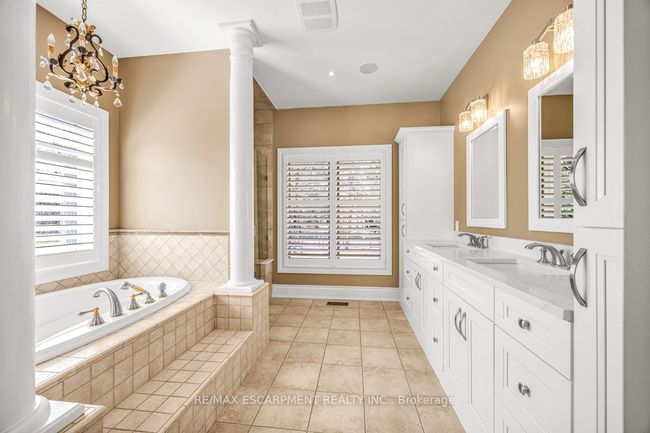 5029 Cedar Springs Crt, House other with 3 bedrooms, 3 bathrooms and 12 parking in Burlington ON | Image 30