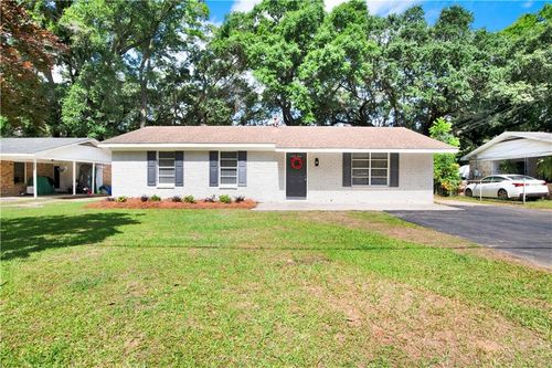 754 Kasserine Pass, Mobile, AL, 36609-6430 | Card Image