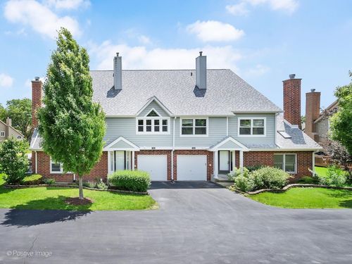 7926 Stewart Dr, Darien, IL, 60561-5930 | Card Image