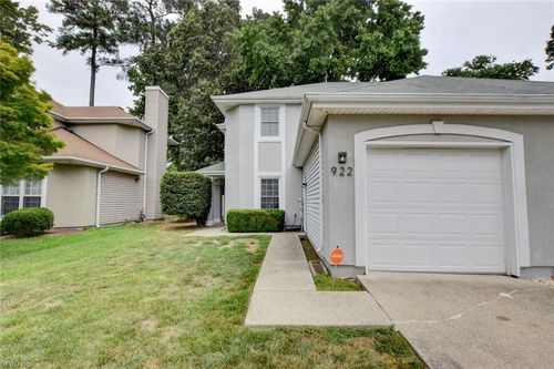 922 Willow Pt, Newport News, VA, 23602-9417 | Card Image