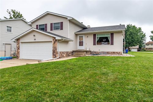 131 White Pines Cir, Decatur, IL, 62521-5623 | Card Image