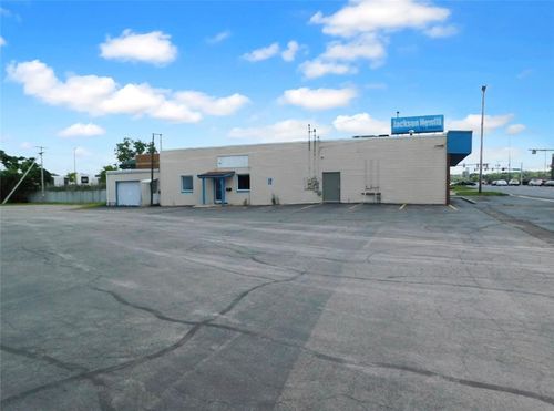 3195 E State St, Hermitage, PA, 16148-3306 | Card Image