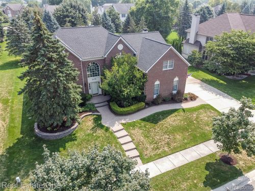 2179 Applebrook Dr, Commerce Township, MI, 48382-1578 | Card Image
