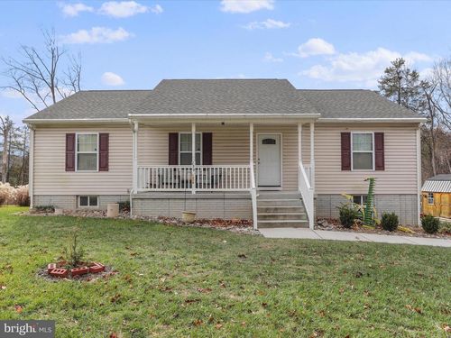 159 Mountain View Dr, HARPERS FERRY, WV, 25425-7174 | Card Image