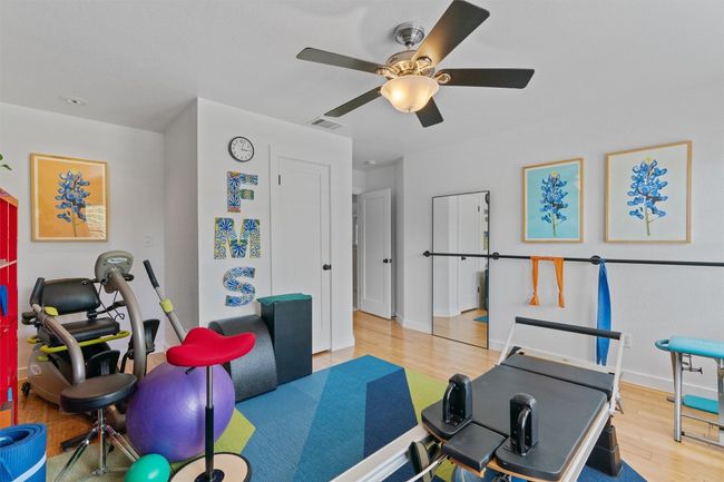 10933 Beachmont Ln, House other with 5 bedrooms, 3 bathrooms and 2 parking in Austin TX | Image 24