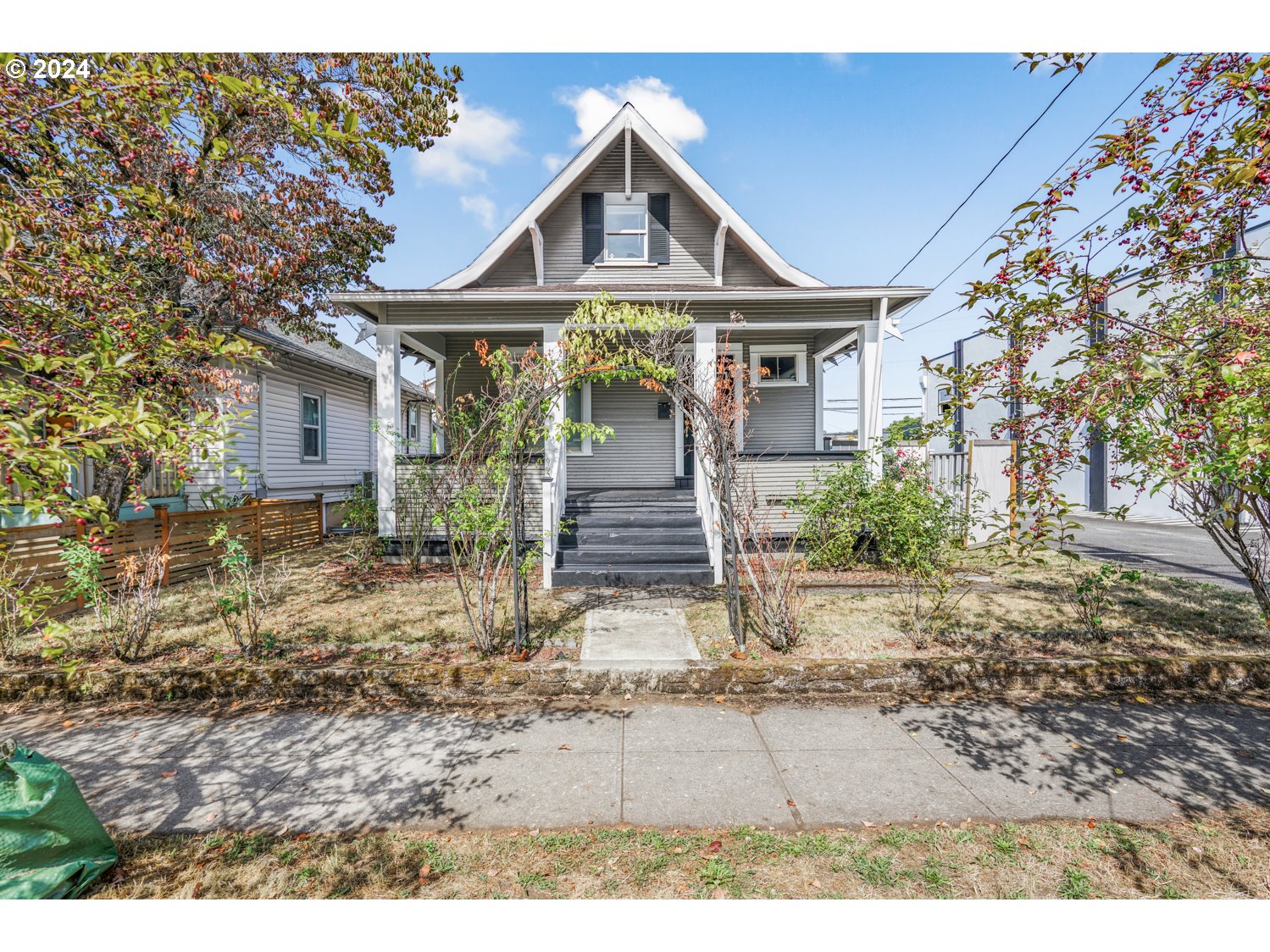 Center St, Portland, OR 97206