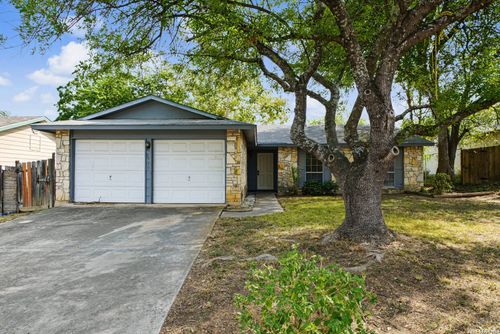 5910 Patrick Henry St, San Antonio, TX, 78233-5219 | Card Image