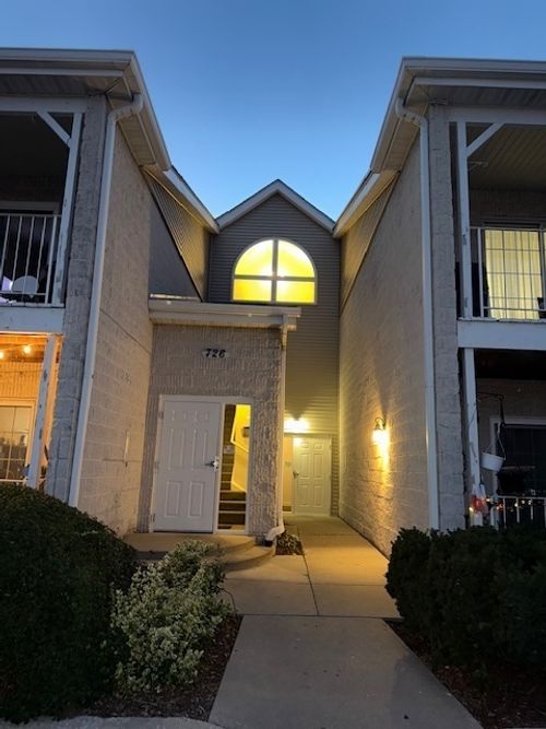 unit-108-726 Gary Ave, Carol Stream, IL, 60188-1855 | Card Image