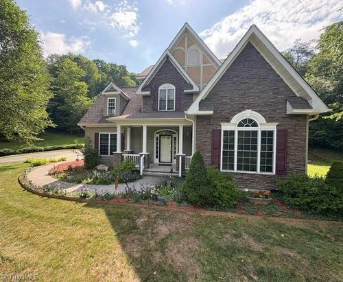 3186 Silas Creek Rd, Lansing, NC, 28643-9006 | Card Image