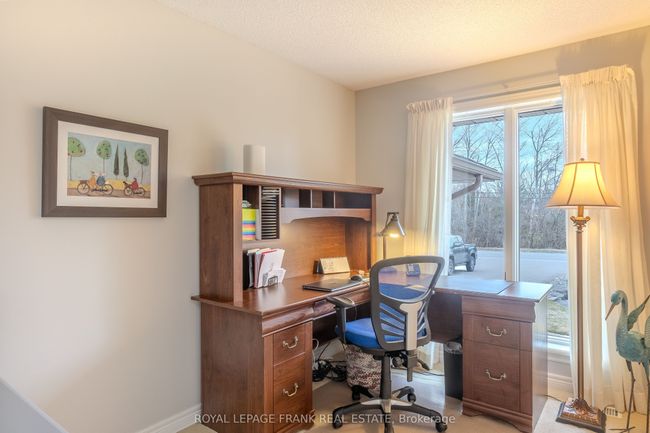 6 Mill St, House other with 3 bedrooms, 3 bathrooms and 4 parking in Bobcaygeon ON | Image 5