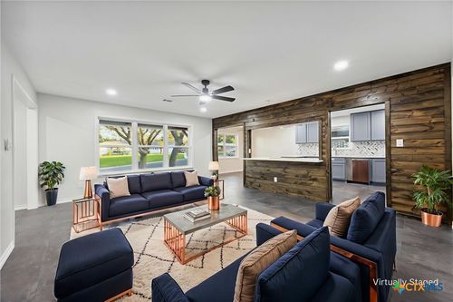 1305 W 1st St, Lampasas, TX, 76550-2409 | Card Image