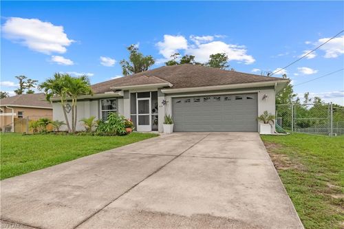 424 La Perouse St, LEHIGH ACRES, FL, 33974-4631 | Card Image
