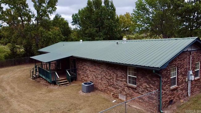 10085 Highway 359, House other with 3 bedrooms, 2 bathrooms and null parking in London AR | Image 7