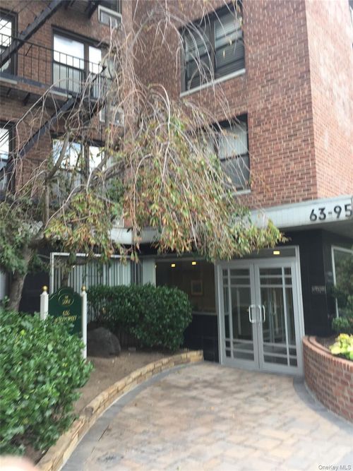 4c-6395 Austin Street, New York, NY, 11374 | Card Image