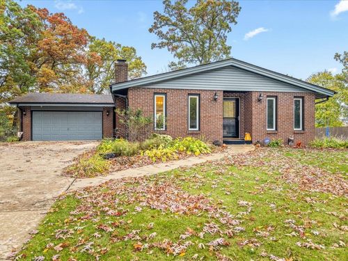 7604 Larwinn Dr, Rockford, IL, 61107-5223 | Card Image