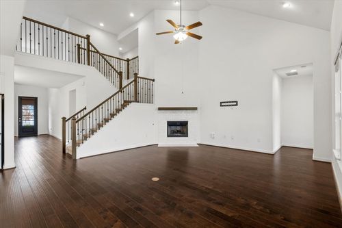 7200 Garnet Mill Ln, Austin, TX, 78744-8722 | Card Image