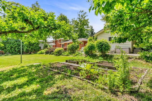 9245 8 Th Line, House other with 4 bedrooms, 2 bathrooms and 6 parking in Georgetown ON | Image 44