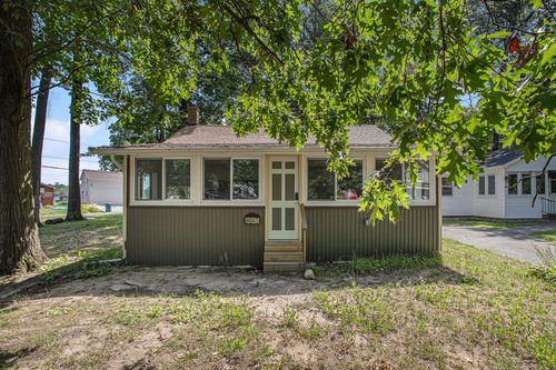 94643 Park Ave Avenue, Keeler Township, MI, 49047 | Card Image