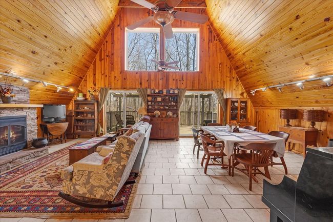 558 Hanging Rock Dr, House other with 3 bedrooms, 2 bathrooms and 2 parking in Altamont TN | Image 25