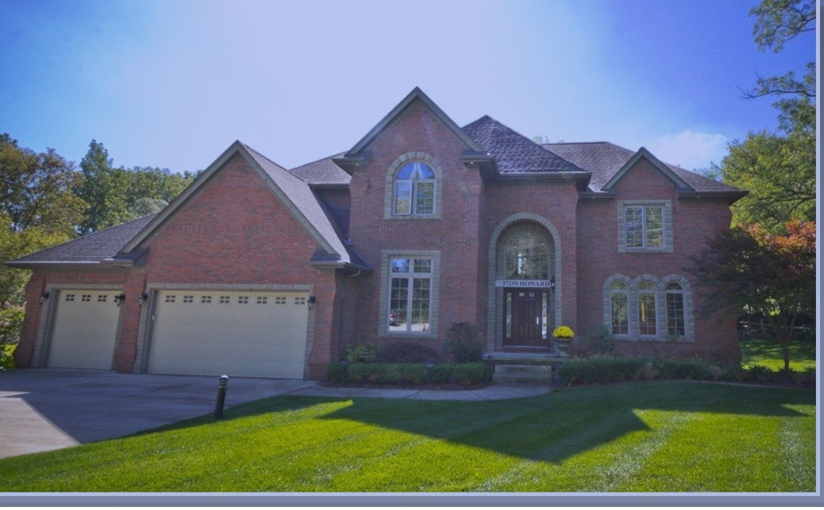 Howard Rd, Farmington Hills, MI 48331