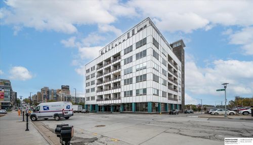 4p-3000 Farnam Street, Omaha, NE, 68131 | Card Image