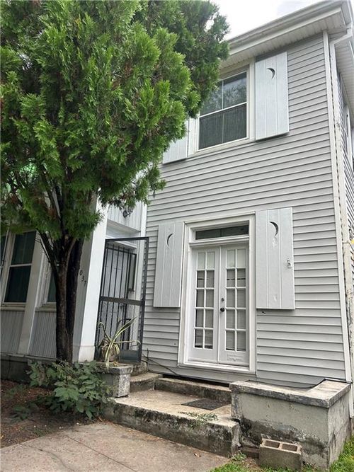 3037 Louisiana Avenue Pkwy, New Orleans, LA, 70125-4619 | Card Image