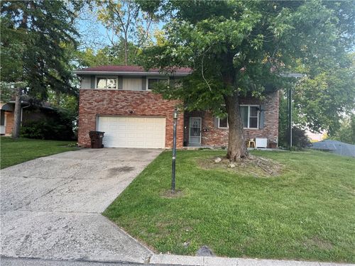 5562 Maefel Ln, Dayton, OH, 45415-2951 | Card Image
