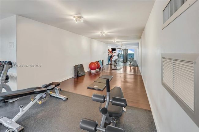APT-1807 - 2841 N Ocean Blvd, Condo with 2 bedrooms, 2 bathrooms and null parking in Fort Lauderdale FL | Image 7