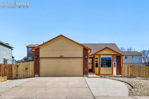 6707 Fountain Ridge Cir, Fountain, CO, 80817-4714 | Card Image