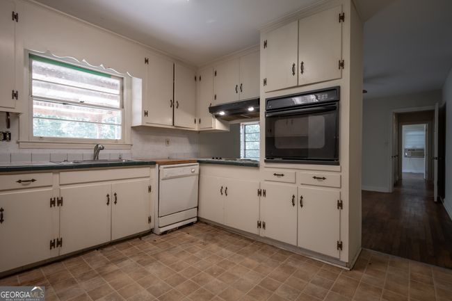 225 Ferncliff Dr, House other with 3 bedrooms, 2 bathrooms and null parking in Athens GA | Image 5