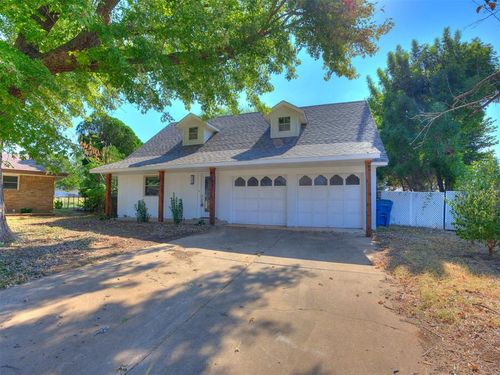 334 W Birch Dr, Mustang, OK, 73064-3403 | Card Image